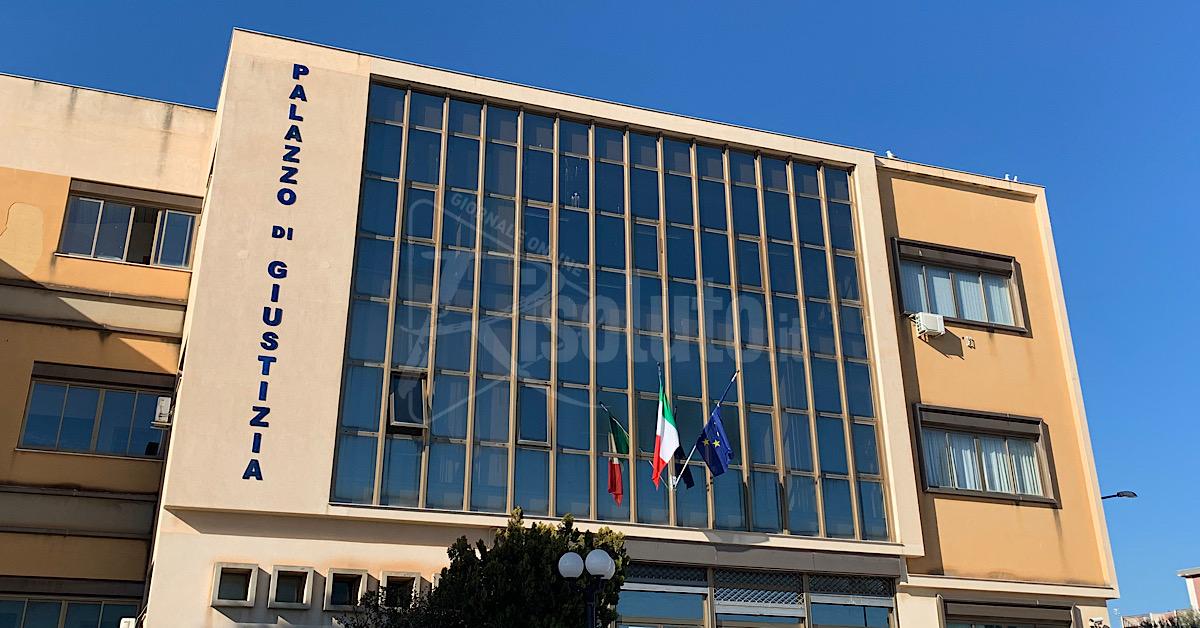 Indagato per maltrattamenti alla convivente, disposto il divieto di avvicinamento