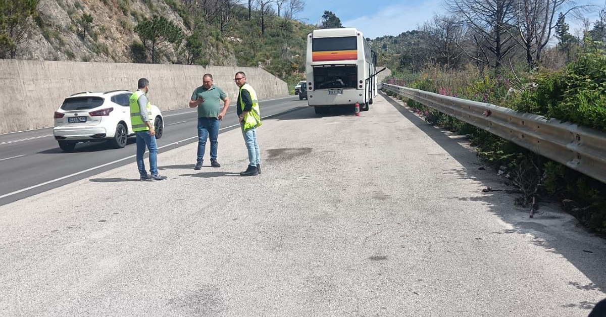 Guasti ai bus sulla Fondovalle, Autolinee Gallo replica ai sindaci: “Eventi accidentali e imprevedibili”